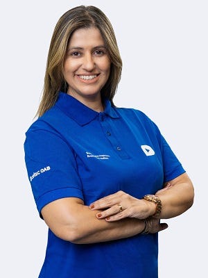 Letícia Neves